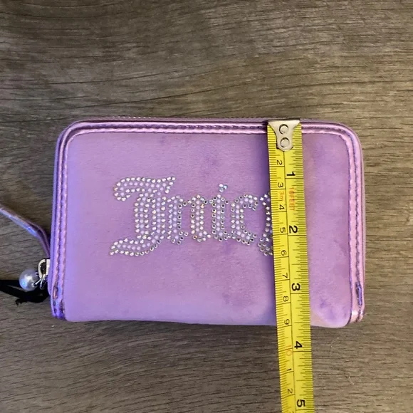 Juicy Couture String of Pearls Double Medium Zip Around Metallic/Velvet Wallet - Picture 9 of 14